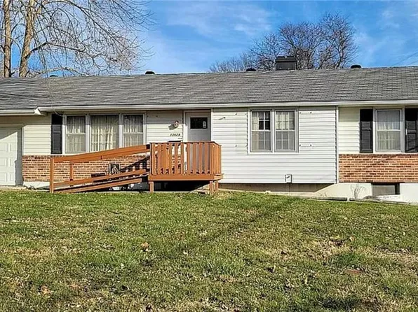 13629 Belmead Ave, Grandview, MO 64030