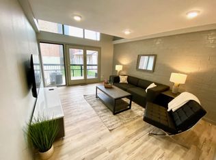 1006 S 3rd St #12, Champaign, IL 61820