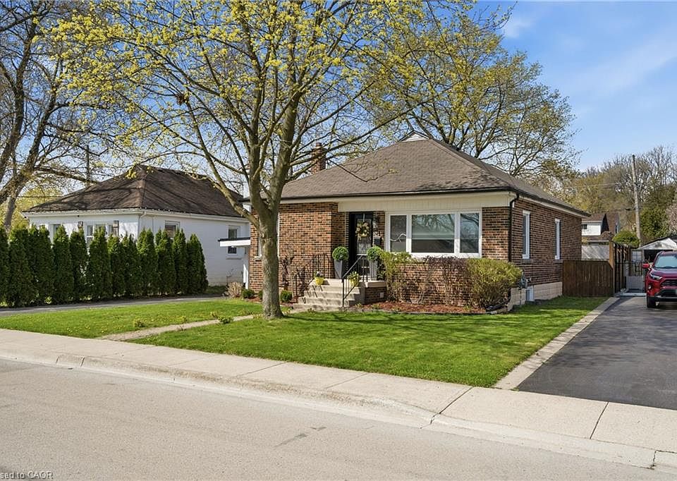1st image of 31 Cameron Ave