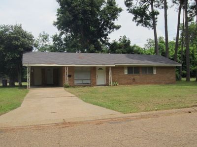 720 Watson Dr, Natchitoches, LA, 71457