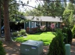 253 Shadowbrook Dr, Cave Junction, OR 97523