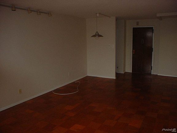 1008-N Living-Dining Room - 2 (2)