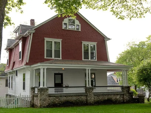 10 Circuit Ave E, Worcester, MA 01603