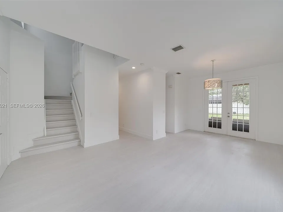 720 Falling Water Rd