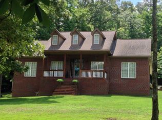 240 Shady Nook Rd, Deatsville, AL 36022