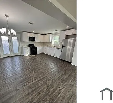 406 Jester St — Photo 4