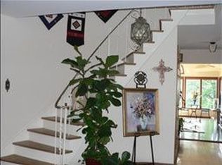 825 Partridge Dr, Bridgewater, NJ 08807