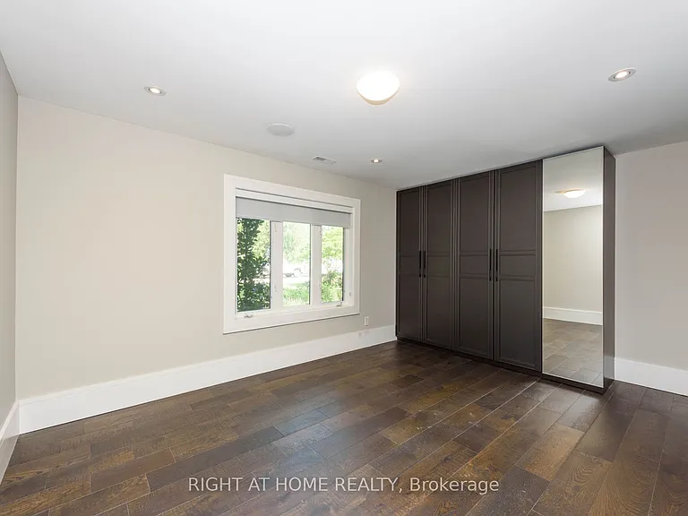 176 Maplewood Rd — Photo 11