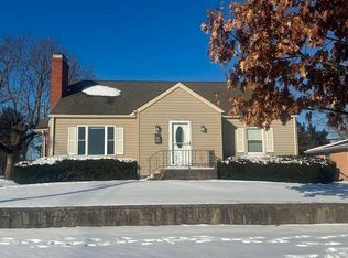 504 Roland Ave, Rockford, IL 61107