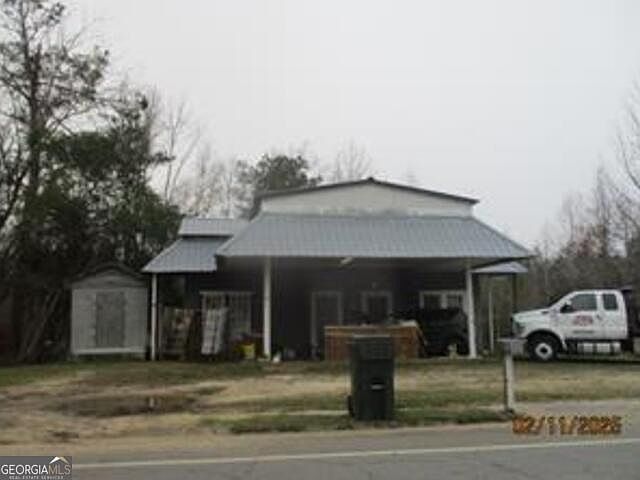 1st image of 706 N Railroad Ave