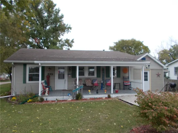 1617 W South 3rd St, Shelbyville, IL 62565