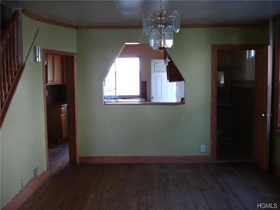 3rd image of 85 Beechwood Ave