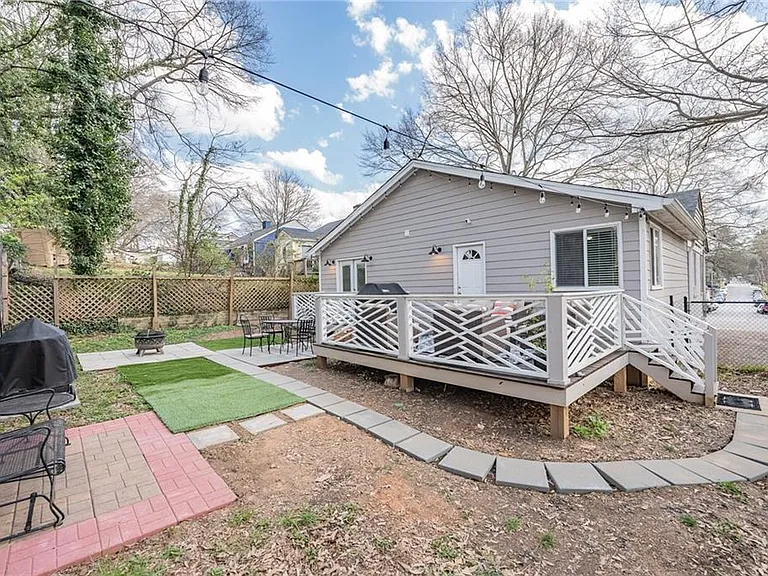 1181 Fenwood St SW — Photo 36