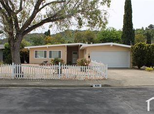 836 Estancia Way, San Rafael, CA 94903