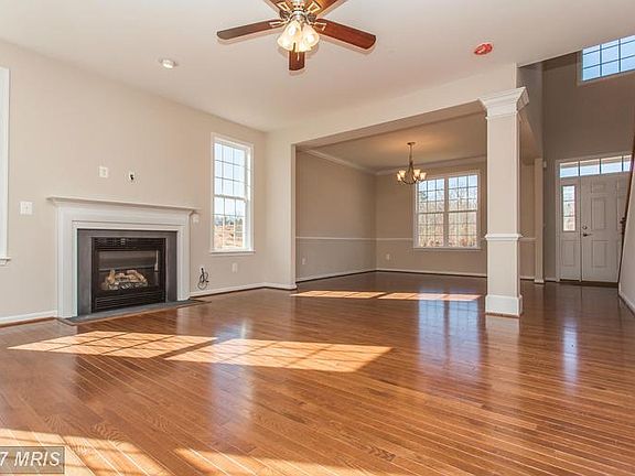 3rd image of 53 Ellison Ct