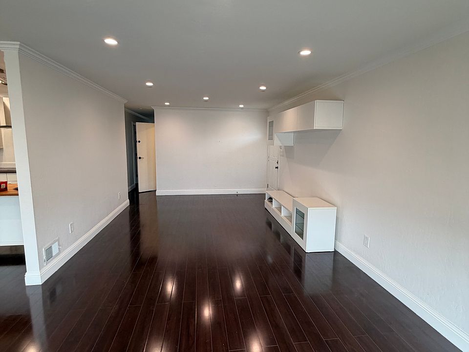 1st image of 377 El Dorado Dr