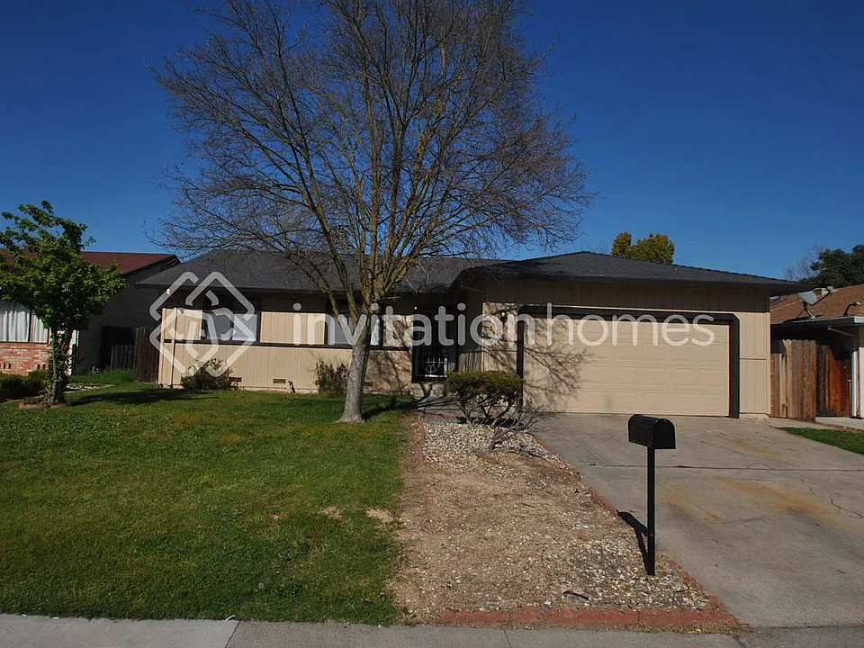 5865 La Castana Way