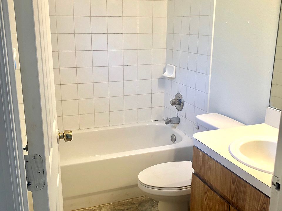 1st image of 3206 N 49th St APT B