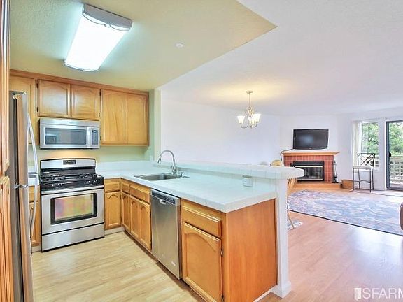5th image of 2202 Wildflower Ct