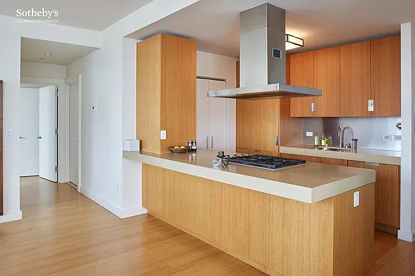 Rented by Sotheby's International Realty | media 2