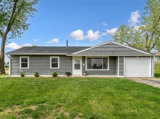 280 Jacolyn Dr NW, Cedar Rapids, IA 52405