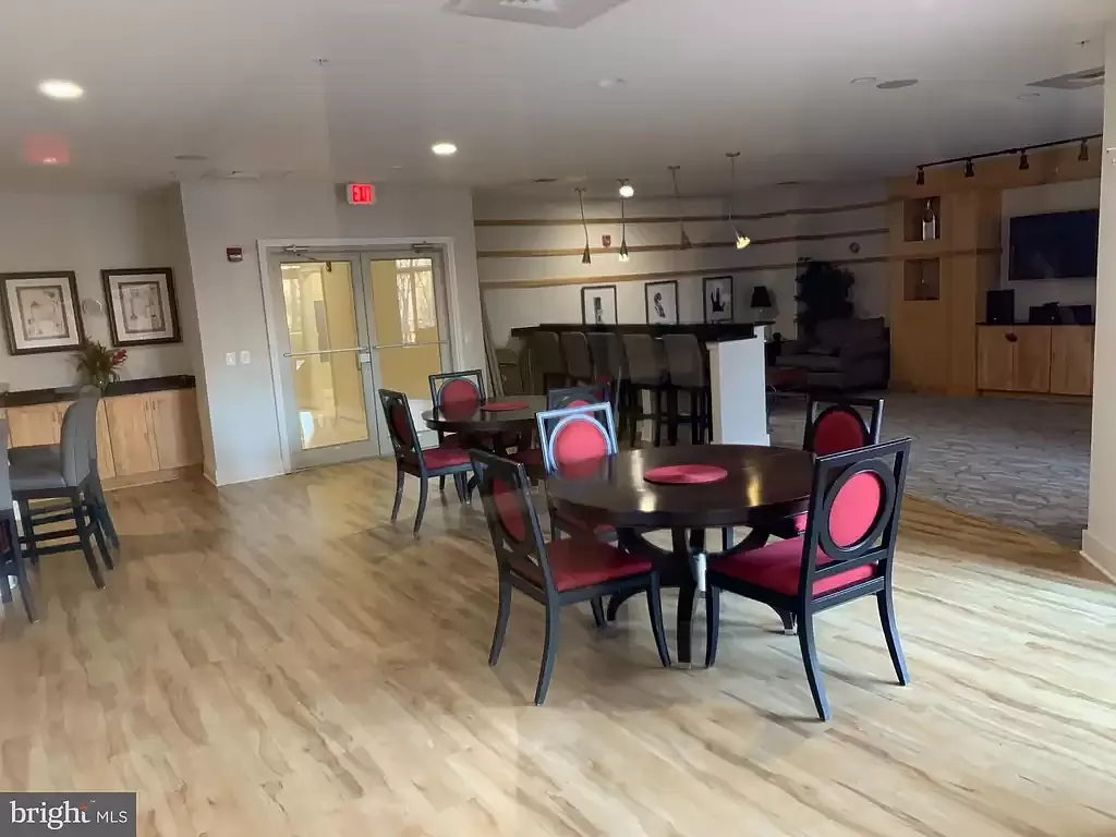 4490 Market Commons Dr — Photo 3