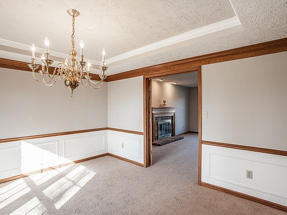 4th image of 11053 Echo Grove Ln