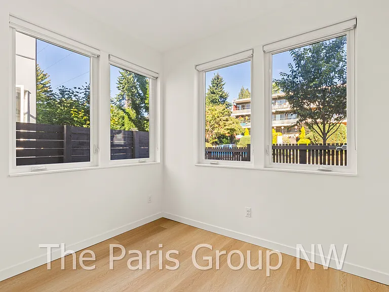 8453 Delridge Way SW — Photo 11