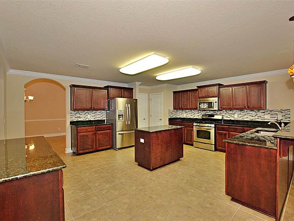 3rd image of 2068 Stennis Dr