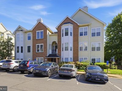 4139 Fountainside Ln Unit 302, Fairfax, VA, 22030