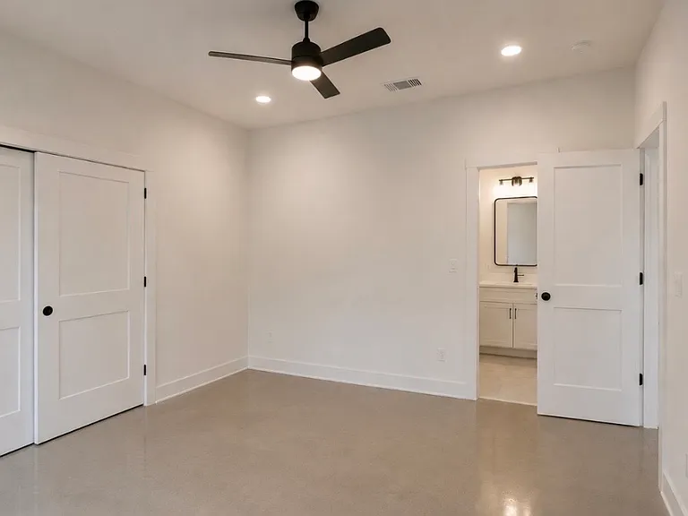 7101 Craig Springs Rd — Photo 4