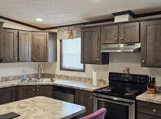 135 Central Dr, Felton, DE 19943