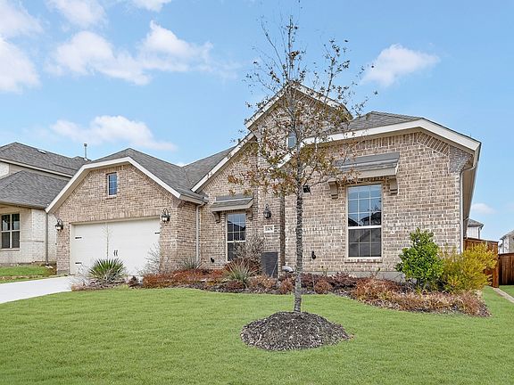 2nd image of 1636 Hydrangea Ln