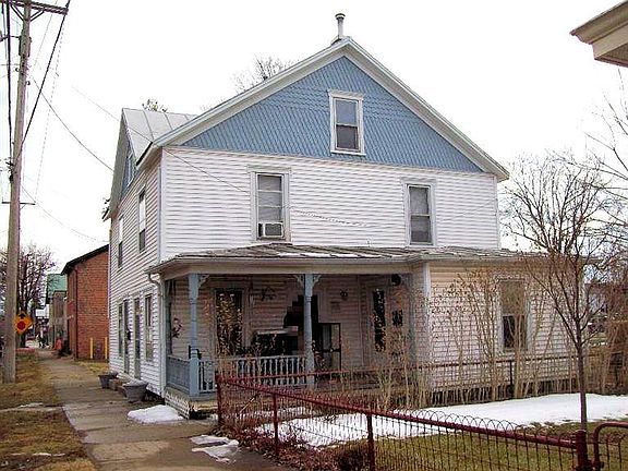 2nd image of 139 N Cherry St #141