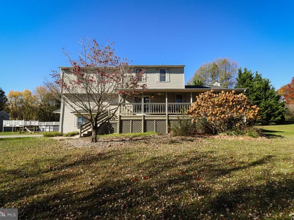 12090 Cross Roads Ave, Felton, PA 17322