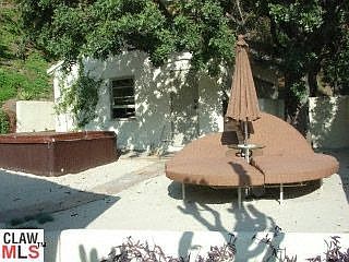 Courtyard w/Spa and Lounge!