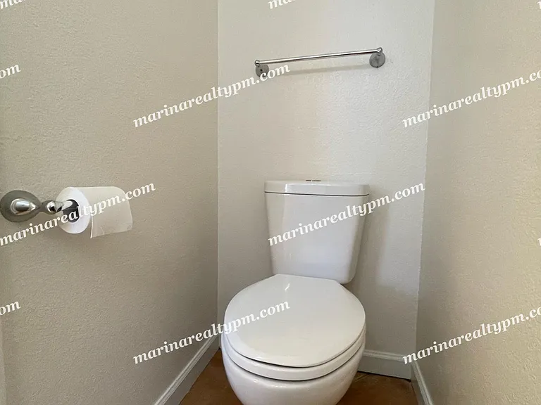 211 Del Luz Ct — Photo 13