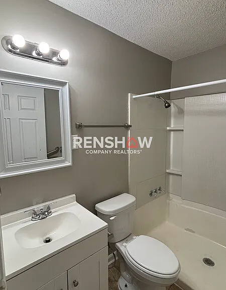 3149 University St — Photo 11