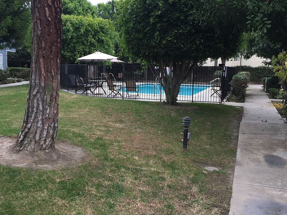 1st image of 11656 Lakewood Blvd