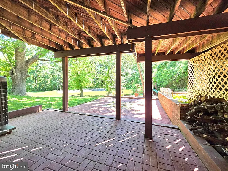 2215 Collingwood Rd — Photo 44
