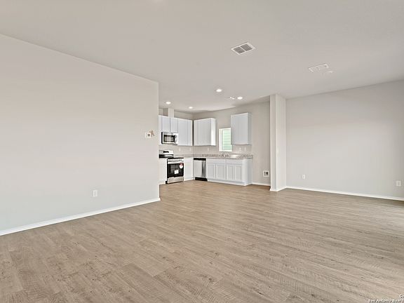 3rd image of 8947 Broad Wing Drive