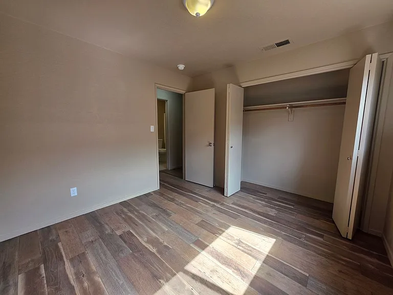 240 Pedras Rd — Photo 16