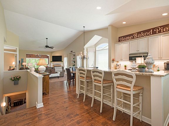 4th image of 5954 Red Lion Ct NE