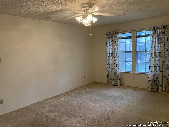 4th image of 4020 Bentway St