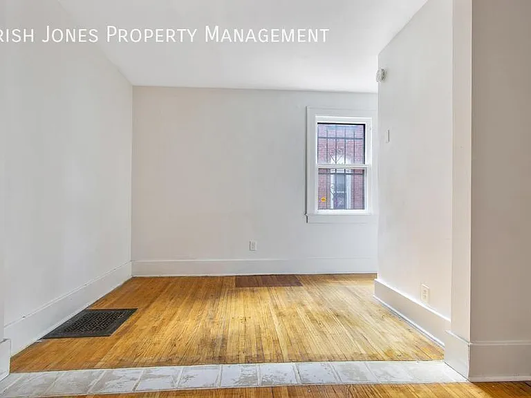 62 Park St #4 — Photo 15