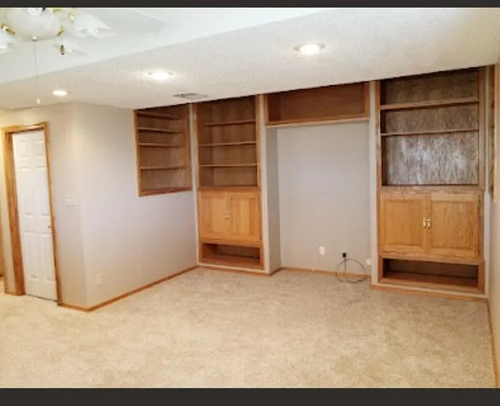 Den area