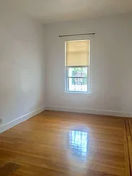 Rented by Zikos Realty Services