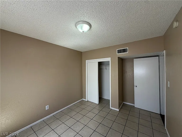 110 Silver St — Photo 32