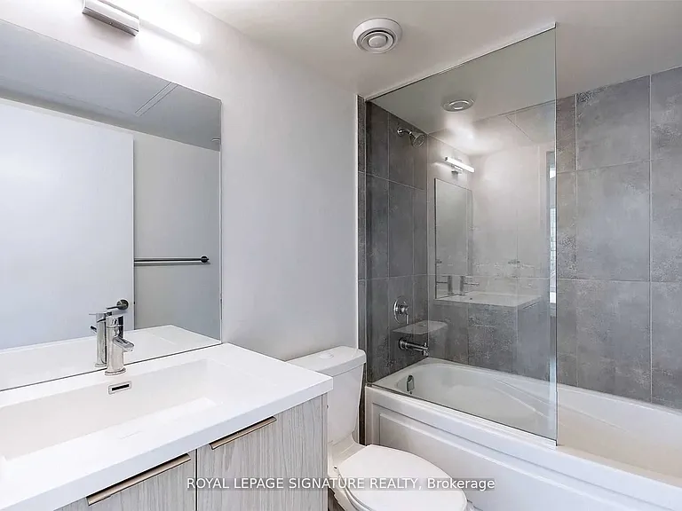 60 Shuter St #807 — Photo 7