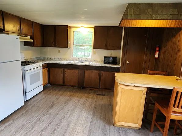 815 Essex Rd, Williston, VT 05495